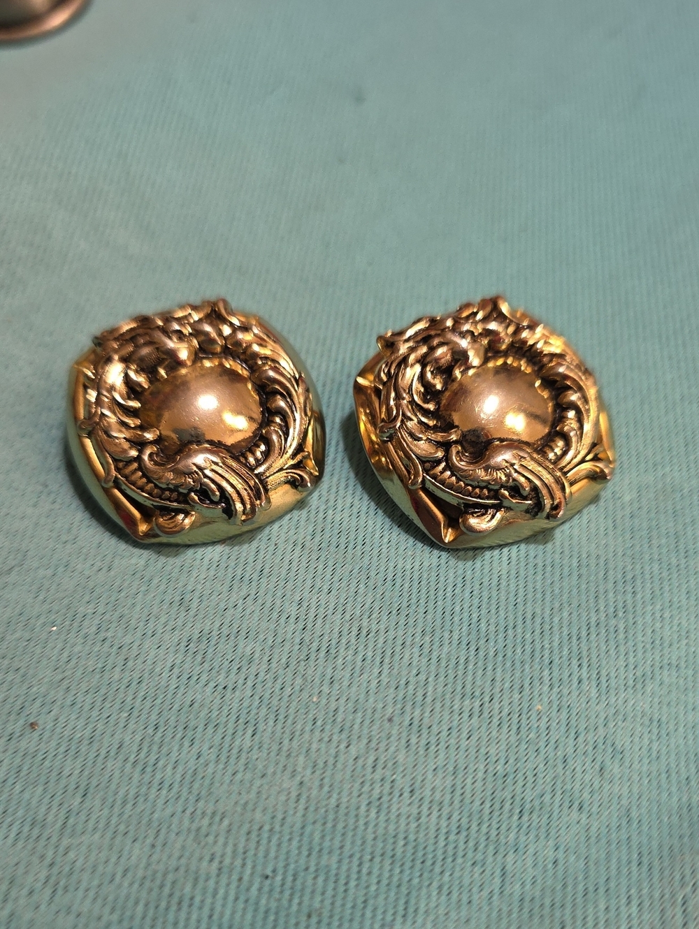 Gold-Tone Oriental Dragon Round Clip-On Earrings - Women Jewelry